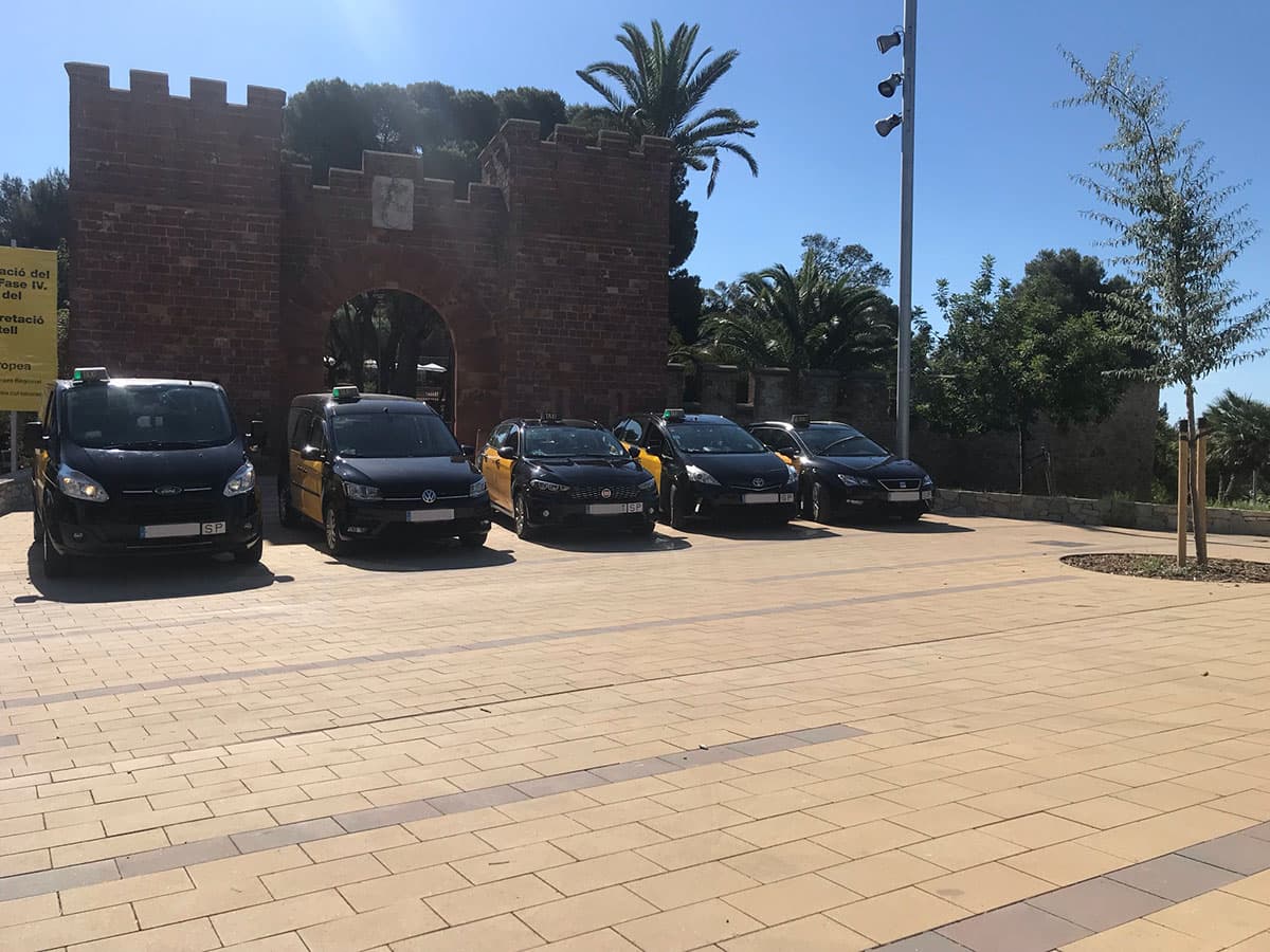 Flota de taxis de Castelldefels disponible para servicios de empresa